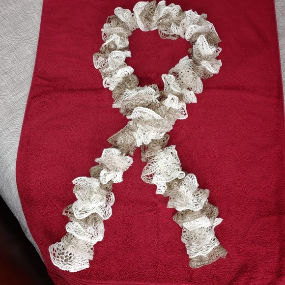 Handmade Frilly Knitted Scarf - Picture 5 of 10